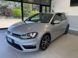 Grigio Usata 2017 VW Golf VII R-line Tre volumi | 15.890 € (Buon prezzo)