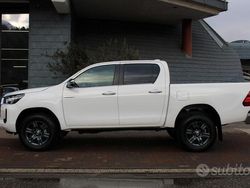 Nero pastello Usata 2024 Toyota HiLux Comfort Pick-up | 37.900 € (Ottimo prezzo)