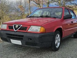 Rosso Usata 1991 Alfa Romeo 33 Tre volumi | 3900 €