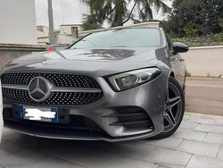 Grigio Usata 2019 Mercedes A180 Premium Tre volumi | 25.499 € (Cara)
