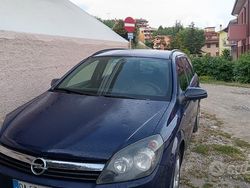 Blu Usata 2006 Opel Astra Station wagon | 500 €