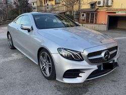 Argento Usata 2018 Mercedes E220 Premium Plus Coupé | 25.900 € (Buon prezzo)