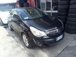 Nero Usata 2011 Opel Corsa Due volumi | 2700 € (Buon prezzo)