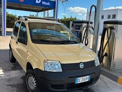 Giallo Usata 2006 Fiat Panda 4x4 Due volumi | 2500 €