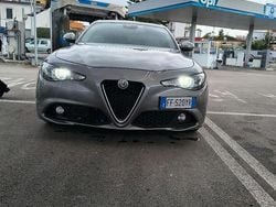 Grigio Usata 2016 Alfa Romeo Giulia Business Tre volumi | 14.000 € (Buon prezzo)