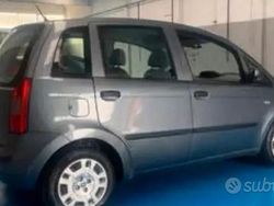 Grigio Usata 2011 Fiat Idea Monovolume | 3500 € (Buon prezzo)