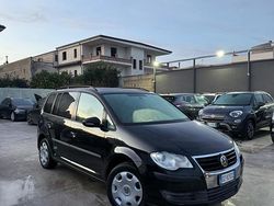 Nero Usata 2009 VW Touran Trendline Monovolume | 3490 €