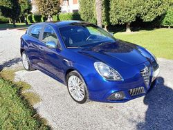 Usata 2015 Alfa Romeo Giulietta Exclusive Tre volumi | 9800 € (Cara)