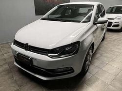 Bianco Usata 2016 VW Polo Comfortline Tre volumi | 6990 € (Ottimo prezzo)