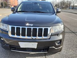 Nero Usata 2011 Jeep Cherokee Overland SUV | 15.000 €