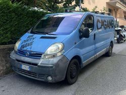 Blu/azzurro Usata 2005 Nissan Primastar Monovolume | 4200 € (Ottimo prezzo)
