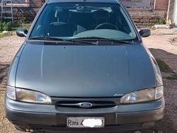 Verde Usata 1993 Ford Mondeo Tre volumi | 2000 €