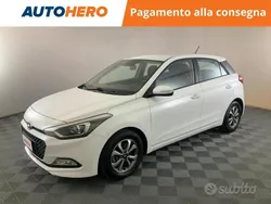 Bianco Usata 2016 Hyundai i20 Comfort Tre volumi | 8099 € (Buon prezzo)