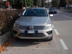 Grigio Usata 2016 VW Touareg SUV | 17.000 € (Ottimo prezzo)