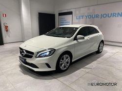 Bianco Usata 2017 Mercedes A180 Tre volumi | 16.500 € (Cara)