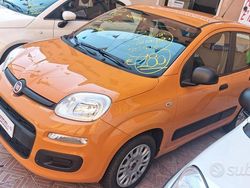 Rosso tiziano Usata 2017 Fiat Panda Lounge Due volumi | 9900 € (Buon prezzo)