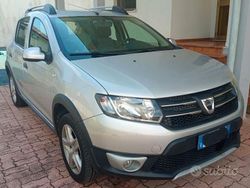 Grigio Usata 2016 Dacia Sandero Prestige Tre volumi | 6000 € (Buon prezzo)