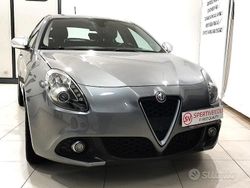 Grigio Usata 2016 Alfa Romeo Giulietta Super Tre volumi | 12.500 € (Cara)