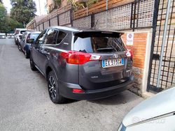 Grigio Usata 2014 Toyota RAV4 Tre volumi | 8900 €