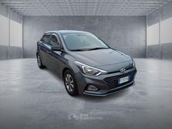 Grigio Usata 2020 Hyundai i20 Tre volumi | 9500 € (Buon prezzo)