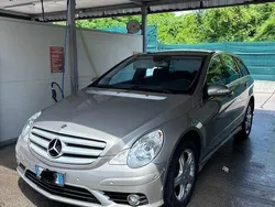 Usata 2009 Mercedes R320 Monovolume | 5650 € (Buon prezzo)