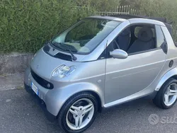 Usata 2005 Smart ForTwo Coupé Due volumi | 2750 € (Buon prezzo)
