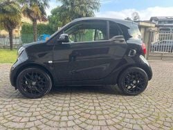 Nero Usata 2016 Smart ForTwo Coupé Due volumi | 13.000 € (Buon prezzo)