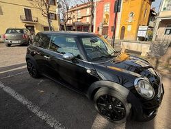 Nero Usata 2011 Mini Cooper D Due volumi | 4000 €