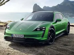 Verde mamba Usata 2022 Porsche Taycan Cross Turismo Tre volumi | 66.000 € (Cara)