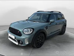 Sage green metallizzato Usata 2021 Mini Cooper SD Countryman Hype SUV | 30.700 € (Buon prezzo)