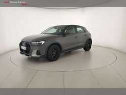 Grigio chronos metallizzato grigio manha Usata 2023 Audi A1 Design Tre volumi | 25.900 € (Buon prezzo)