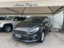 Grigio Usata 2016 Ford S-MAX Titanium S Monovolume | 15.900 € (Buon prezzo)