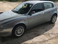 Usata 2003 Alfa Romeo 147 Due volumi | 750 € (Buon prezzo)