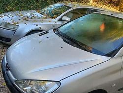 Grigio Usata 2004 Peugeot 206 Tre volumi | 900 € (Buon prezzo)