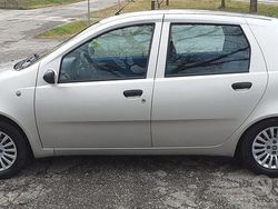 Grigio Usata 2002 Fiat Punto Tre volumi | 400 € (Buon prezzo)