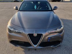 Bronzo Usata 2018 Alfa Romeo Giulia Business Tre volumi | 14.500 € (Ottimo prezzo)
