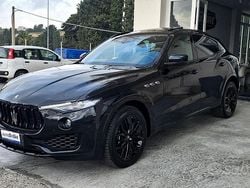 Nero Usata 2018 Maserati Levante SUV | 30.990 € (Ottimo prezzo)