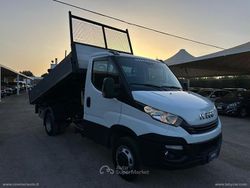 Bianco Usata 2018 Iveco Daily | 24.800 € (Buon prezzo)