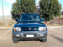 Verde Usata 2001 Mitsubishi Pajero SUV | 11.000 €