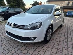 Bianco Usata 2013 VW Golf VII United Tre volumi | 8800 € (Buon prezzo)
