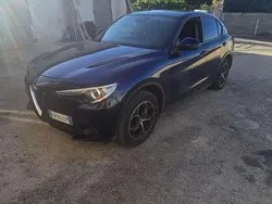 Blu/azzurro Usata 2018 Alfa Romeo Stelvio Super SUV | 18.900 € (Super prezzo)