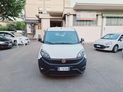 Bianco Usata 2022 Fiat Doblò Monovolume | 9999 €