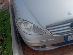 Grigio Usata 2005 Mercedes A180 Coupé | 1100 €