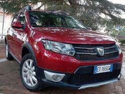Rosso Usata 2014 Dacia Sandero SUV | 7900 € (Buon prezzo)