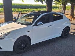 Usata 2010 Alfa Romeo Giulietta Progression Due volumi | 8000 € (Molto cara)