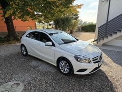 Bianco Usata 2015 Mercedes A160 Executive Tre volumi | 13.200 € (Buon prezzo)
