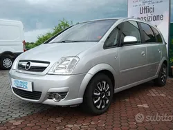 Argento metallizzato Usata 2006 Opel Meriva Cosmo Monovolume | 3900 € (Molto cara)