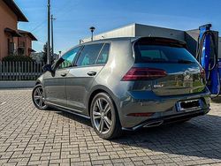 Grigio Usata 2018 VW Golf VII Sportline Tre volumi | 16.500 € (Ottimo prezzo)
