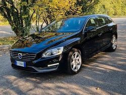Nero Usata 2014 Volvo V60 Momentum Station wagon | 8000 €