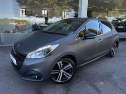 Grigio opaco originale Usata 2017 Peugeot 208 GT-line Due volumi | 10.400 € (Buon prezzo)